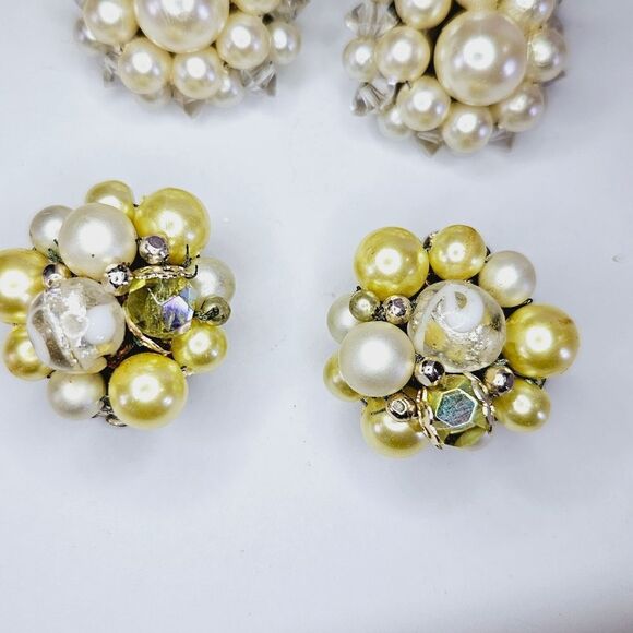 Lot Of Four Sets of Vintage Hand Beaded Japan Round Clip On Faux Pearl Earrings - Picture 6 of 16